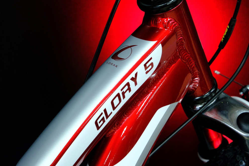 Lorak Glory 5 Красный/Белый рама 17 (на рост 155-173)